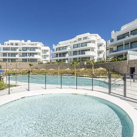 Vivi Homes - Kevin Pool, Garden, Terrace & *