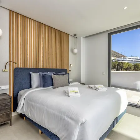 Vivi Homes - Kevin Pool, Garden, Terrace & アパート *